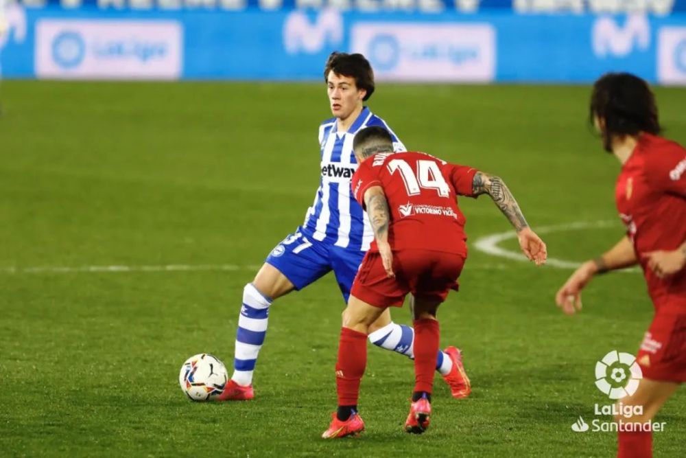 英雄联盟-关于社区盾赛前再迎强敌，巴塞罗那门线救险，主帅态度：悬念犹存，数据趋势出现新变化的信息