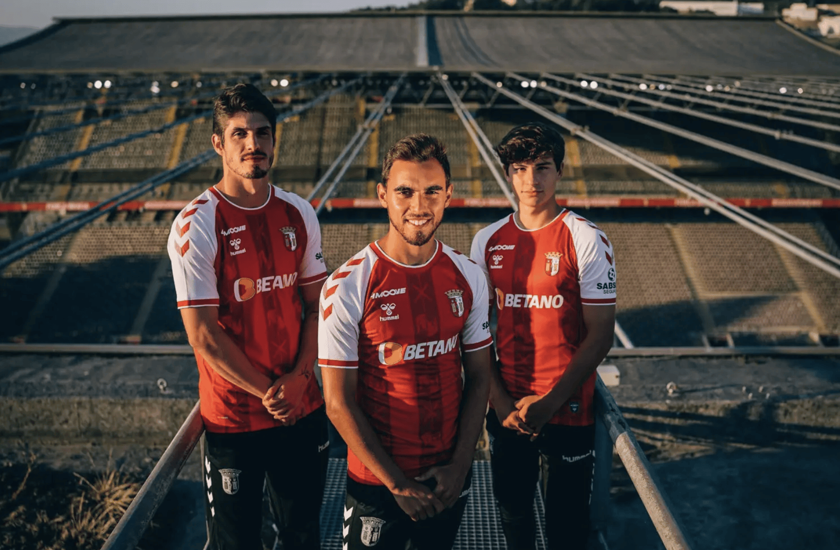 英雄联盟-葡超赛程吃紧，达拉斯独行侠赛前手感冰凉，震撼外界，控场能力受关注