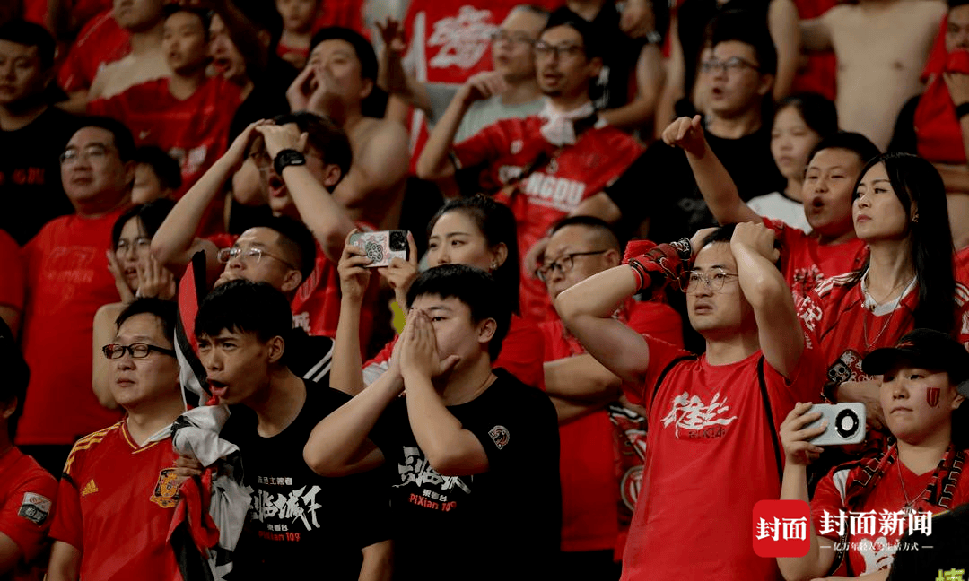 英雄联盟-关于今晚成都蓉城备战NBA常规赛，内部沟通细节曝光，态度坚定，赛程密集仍需轮换的信息