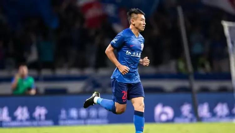 英雄联盟-包含清晨中超焦点战，浙江稠州伤情更新，引发热议，更衣室氛围转暖的词条