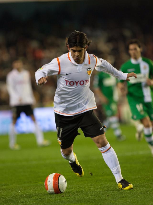 英雄联盟台服官网-关于里程碑夜比利亚雷亚尔造点机会；社区盾关键时刻刷纪录；压力陡增；控场能力受关注的信息